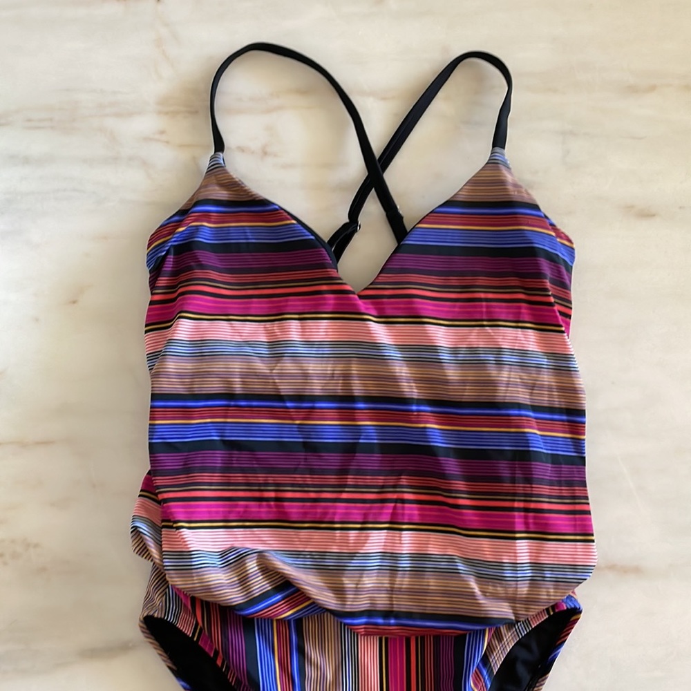 ATHLETA Women's Capri Striped Blousy One Piece Swimsuit Swimwear 34D/DD - Picture 5 of 10